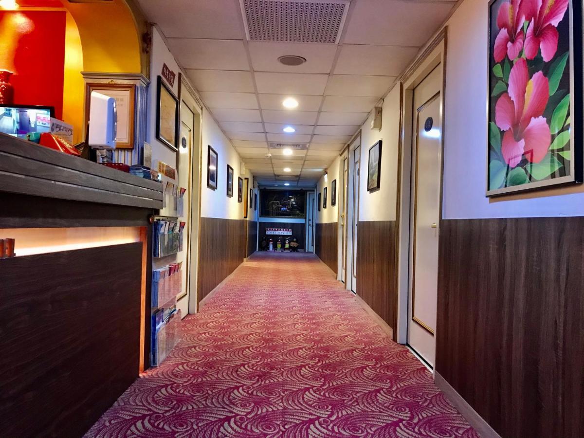 One Plus One Hotel Taipei Bagian luar foto