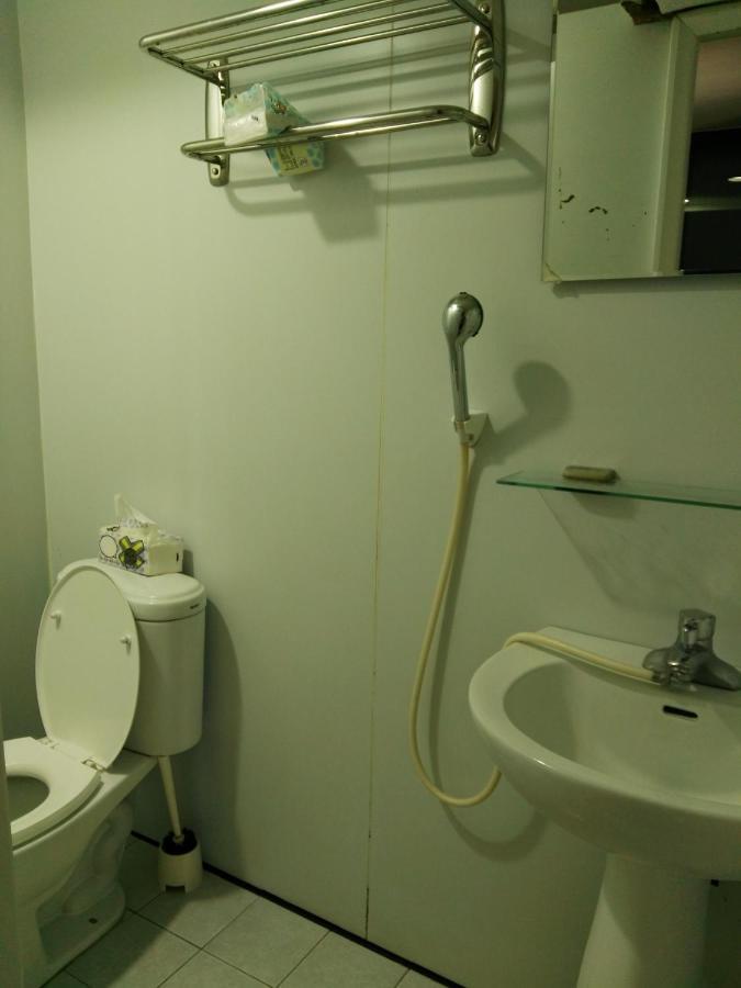 One Plus One Hotel Taipei Bagian luar foto